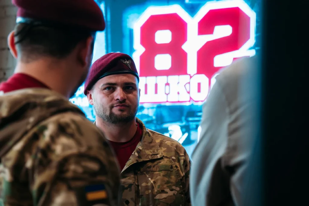 Військовослужбовець 82-ої окремої десантно-штурмової Буковинської бригади